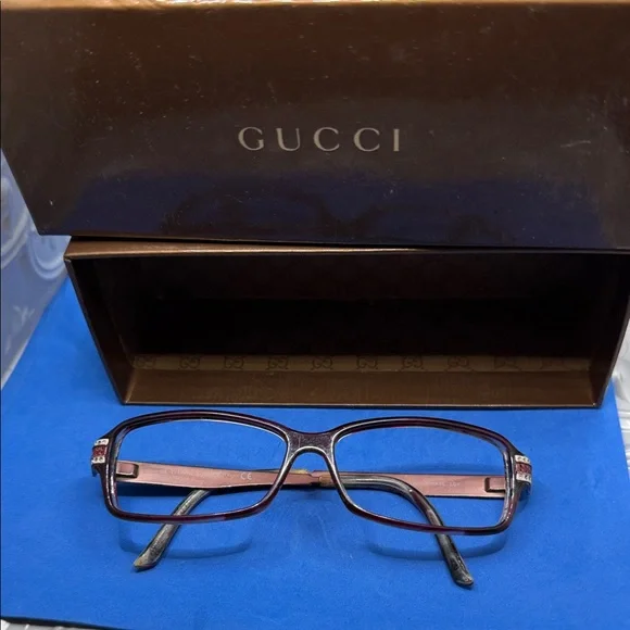 Gucci purplish Burgundy Eyeglass frames only
GG2926/STRASS LGY - Picture 2 of 8